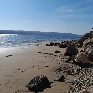 https://apartman-karla-starigrad-paklenica.hotelinzadar.com